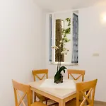 Pensión And With Wifi - 11145